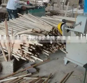 NATURAL WOOD STICK / BROOM HANDLE WITH STANDARD THREAD thumbnail-1