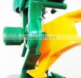 Plastic Sprinkler With Plastic Heart Shape Base thumbnail-4