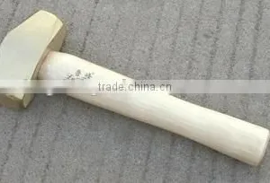 Drop Forged 3lb Club Hammer With Wooden Handle thumbnail-3