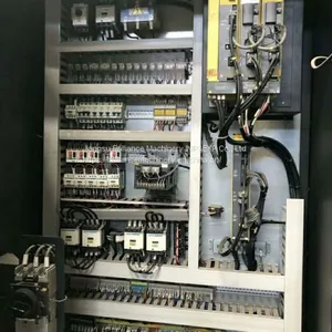 Doosan U8S Heavy-duty CNC Milling Machine thumbnail-2