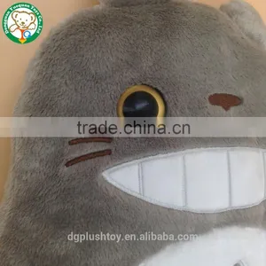 Dongguan Yuequan Wholesale Plush Toy Warm Handbag Totoro Stuffed Toys thumbnail-6