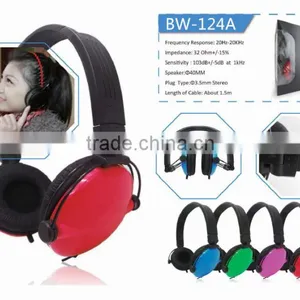 OEM Headphone Mega Bass Headphones From China thumbnail-1