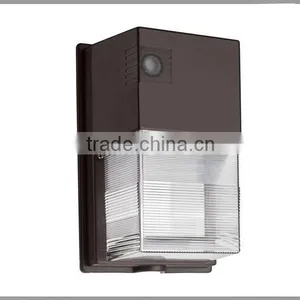 UL DLC IP65 30W LED Wall Pack With 5 Years Warranty for Outdoor Using thumbnail-3