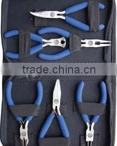 Pliers thumbnail-1