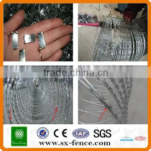 Concertina Razor Barbed Wire With 5 Clips thumbnail-3