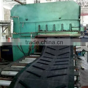 China Manufacturer Anti-wear Rubber Fabric Chevron Patterned Conveyor Belt Price thumbnail-2