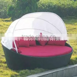 Daybed With Garden Set 2012 thumbnail-1