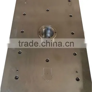 OEM/ODM Custom Made Plastic Injection Mould thumbnail-2