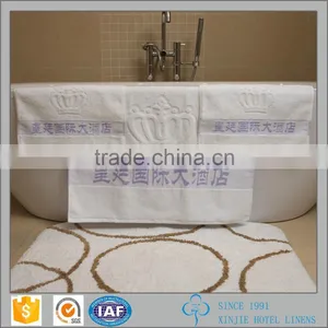 White Bobby Border Hotel Towel Set With Yarn-dyed Logo thumbnail-2