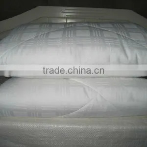 100% Silk Comforter With Tencel Cover thumbnail-1