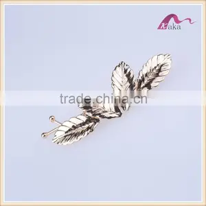 Fancy Women Metal Gold Plate Leaves Hair Pins for Women High Fashion thumbnail-1