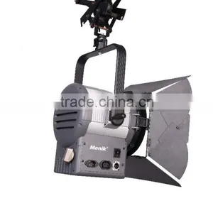 Menik SR-2000B 200W Focus and Color Temperature Adjustable Fresnel Lens LED Spotlight thumbnail-1