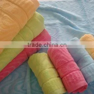 Solid Cotton Bamboo Blend Jacquard Bath Towel Set thumbnail-1