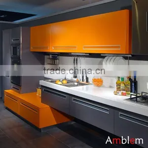 2013 KT301 Wooden Grain and Lacquer Mix Kitchen Cabinet thumbnail-1