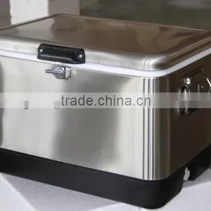 Mini Fridge thumbnail-1