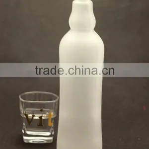 Fashional New Product Frosted Alcohol Bottles Beverage Wine Bottle 500ml Paint Blue Glass Bottles thumbnail-2
