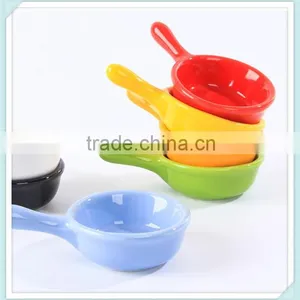 Personalized Ceramic Salad Bowl With Handle thumbnail-3