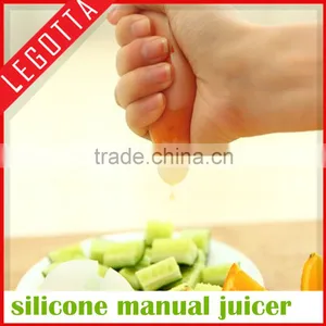 Cheap Price Food Grade Durable Silicone Hand Press Juicer Squeezer thumbnail-3