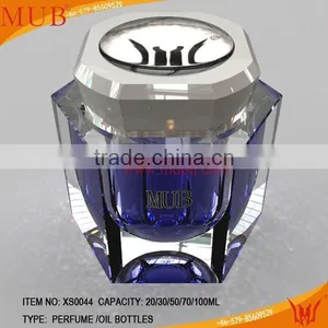 Beautiful Elegant Wonderful Crystal Perfume Bottle thumbnail-1