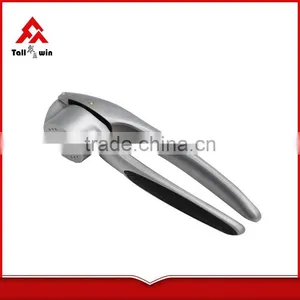 Popular Newest Cooking Tools S/S Food Presser Garlic Presser thumbnail-5