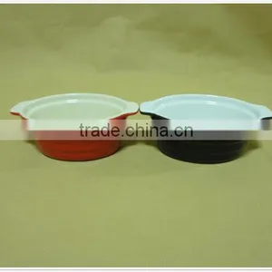 Good Quality Round Colored Ceramic Bakeware With Two Handles thumbnail-3