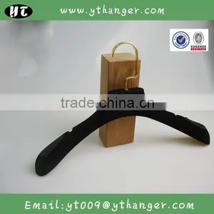 HA6997 Gold Stamping Logo for Hanger Velvet Plastic Coat Hanger Supplier's Choice thumbnail-2