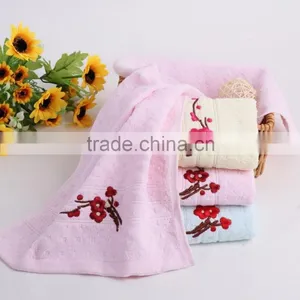 100% Cotton Yarn Flower Personal Design Luxury Embroidered Face Towels thumbnail-5