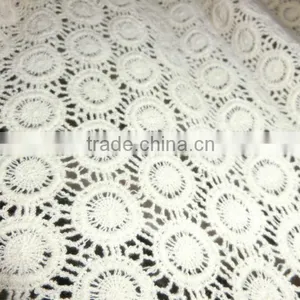 Wedding Dress Lace Stock Mix Lot Fabrics in Dubai in Rolls for Cheap Price thumbnail-2