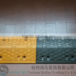 500*320*40mm Rubber Speed Bump Used in Intersection/durable Reflective Speed Bump for Crossroads/protable Speed Hump thumbnail-2