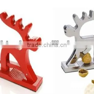 Zinc Alloy Cut Deer Shaped Manual Nut Cracker thumbnail-1