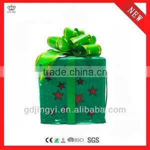 2014 Fashion Gift Box thumbnail-1