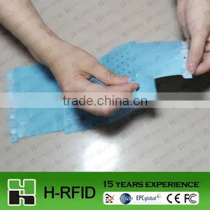 UHF Disposable Wristband Tag Used in Motherhood thumbnail-1
