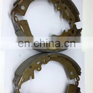 Wholesale Price Auto Parts Car Brake Pad Shoe Set Assembly 04495-26240 For HIACE thumbnail-3