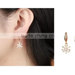 2016 Latest Design Girls Top Elegant Drop Clear Snowflake Earring for Gift thumbnail-5