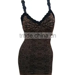 Seamless Tank Tops Hip Hugging Upper Garment Sexy Lady Arabesquitic Tank Tops thumbnail-1