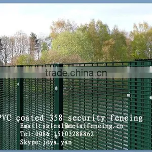 Made in China Enclosure Security Screen Panels Solid H Piers Supported High Security Anti Climb 358 Grill Fence Panels thumbnail-5