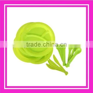 16 Pcs Round Plate Plastic Tableware Picnic Set thumbnail-1