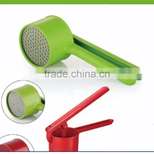 TF-0609 Potato Masher and Ricer in Blue thumbnail-1