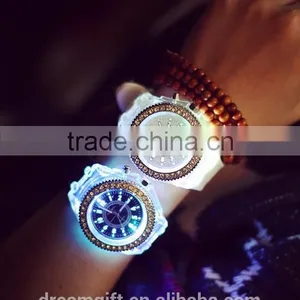 Stock Wholesale 2015 New Color Led Diamond Watches Fashion for Men Women Teenagers Silicone Plastic Electronic Watch thumbnail-2