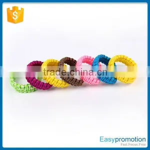 Best Quality Multi-function Survival Bracelet With Whistle Buckle Wholesale thumbnail-1