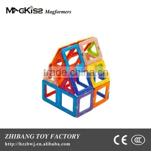 MAGFORMERS 60 pc MAGNETIC SQUARES,TRIANGLES + WHEELS thumbnail-4