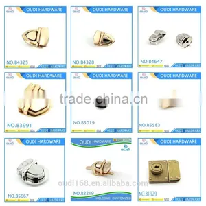 Eco-friendly Light Gold Triangle Bag Clip Lock Turn Lock Twist Lock for Bag thumbnail-1
