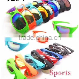 Colorful Custom Plastic Sports Sunglass/Protective Sports Eyewear For Riding thumbnail-1