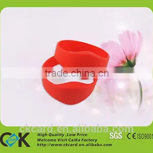 Wholesale Waterproof Silicone Sport Bracelet/RFID Bracelet thumbnail-4