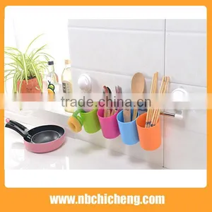 Bathroom Suction Cup Single Hanging Cup Rack Multi-colored Storage Box Wash Cup thumbnail-1