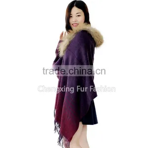 CX-B-P-43G 2016 New Product Noble Shawl Hand Made Wholesale Cashmere Capes And Raccoon Fur Trim Cape thumbnail-2