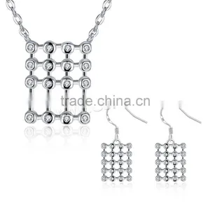 2017 New Cubic Crystal Earrings thumbnail-2