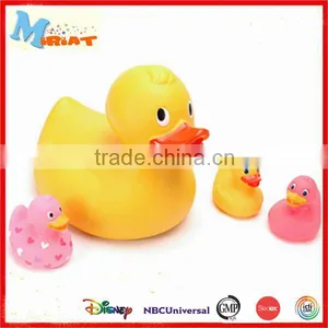 Floating Duck Rubber Animal Bath Plastic Toy thumbnail-1