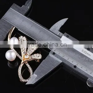 High Quaility Rhinestone Flower Brooch Pin,Flower Pearl Buckle For Invitation thumbnail-4