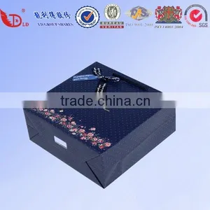 Fashion Design Customize Paper Gift Bag thumbnail-3